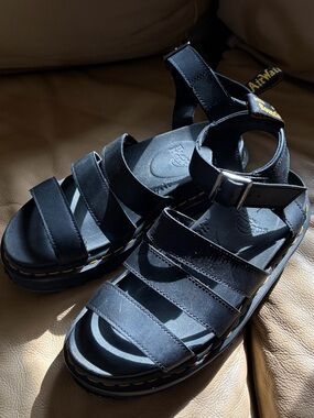 Dr.Marten’s Sandals